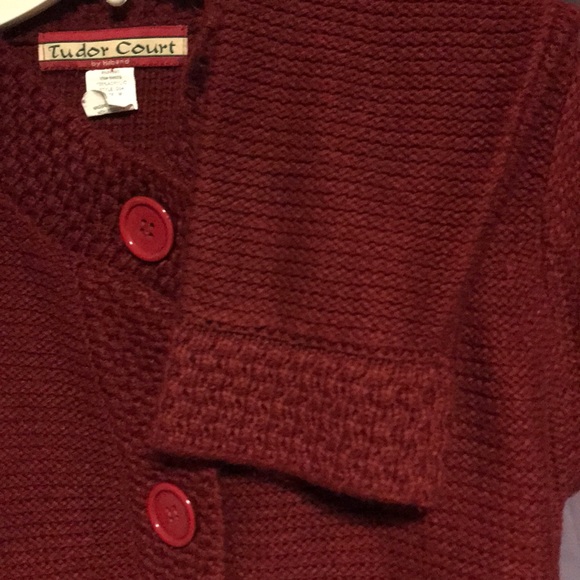 Tudor Court woman’s sweater - Picture 5 of 5